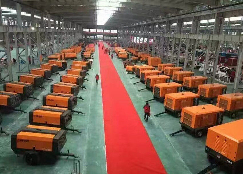 7.5 m3/min 58KW portable diesel air compressor 8Bar 10Bar 13Bar Diesel Driven Portable Screw Air-compressor
